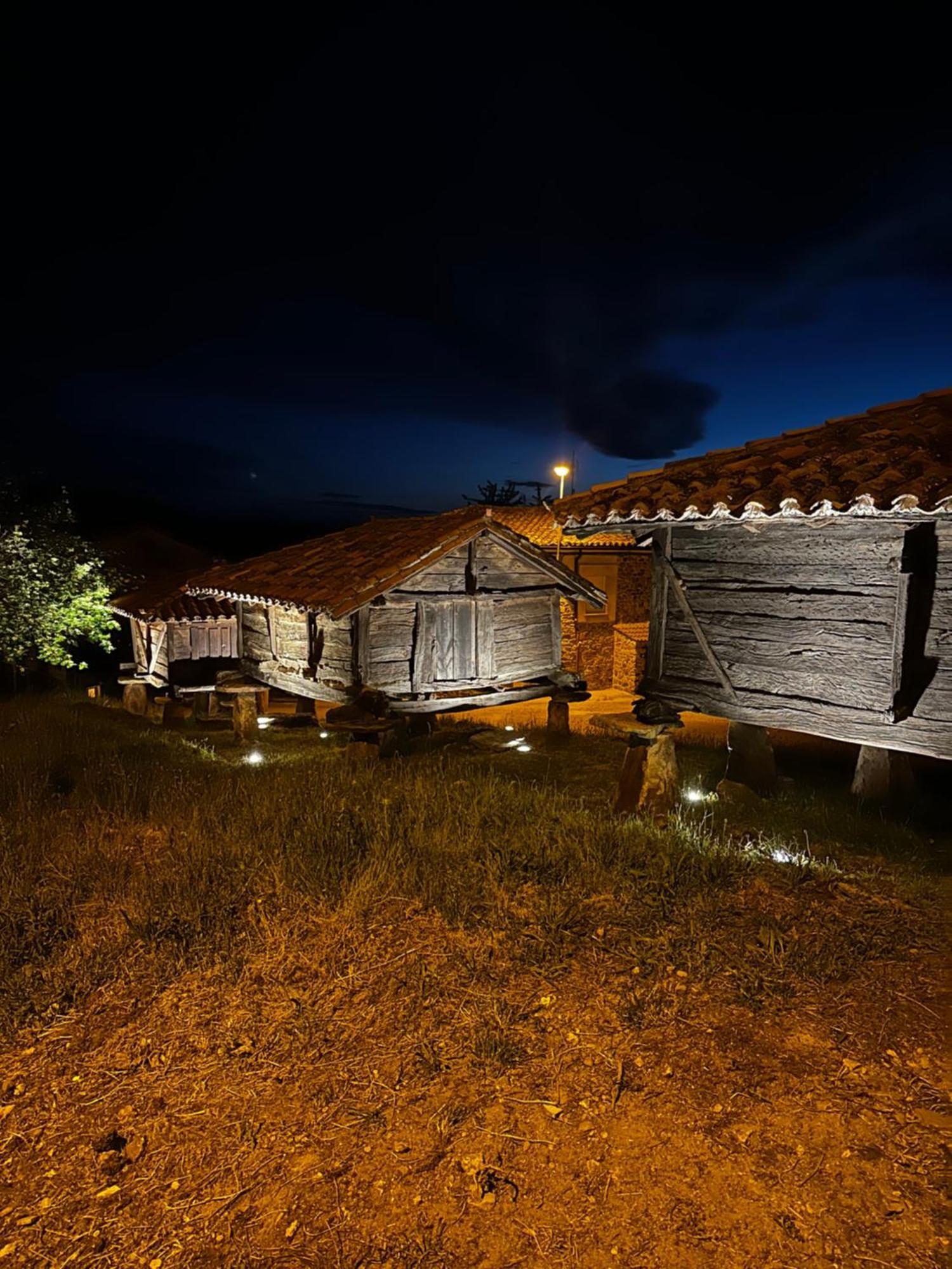 Los Tres Horreos Felechas Exterior photo